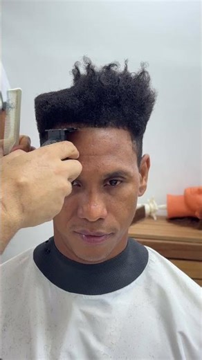 Como fazer um corte de cabelo afro de forma rápido passo a passo