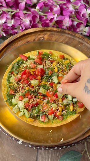 Weightloss recipes khakhra chaat #khakhrachaat #weightlossrecipes #weightlosschaat #healthychaat #easychaat | Nikiiceipe