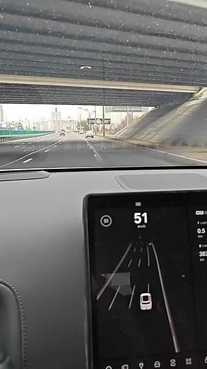 Urban Driving Experience: A Scenic Voyage at 40 MPH