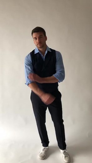 Italian Fashion: Stylish Poses for the Modern Man