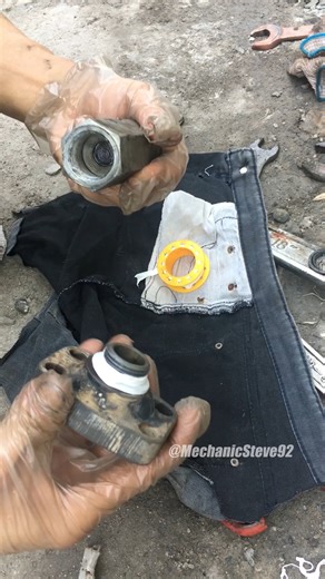 Repairing a loader's hydraulic pipe. #LoaderRepair #HydraulicPipe #HydraulicLeak #HeavyEquipment #MachineRepair #FieldRepair #HydraulicFix #ConstructionLife #MechanicWork #WorkshopVibes | Mechanic Steve