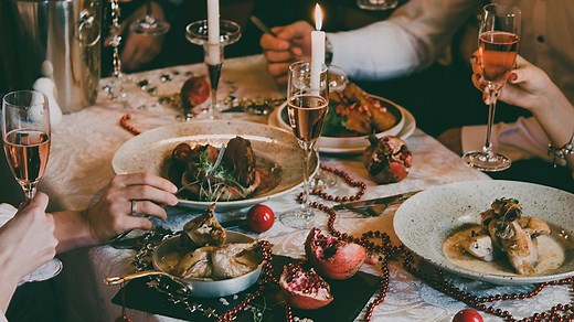 Decoding the formal French multi course meal: 2 to 7 courses