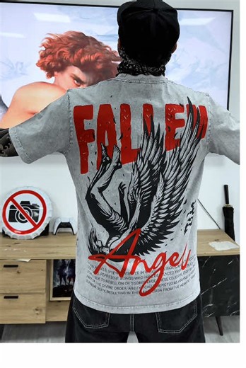 Exploring Dark Angel Imagery in Christian Aesthetic