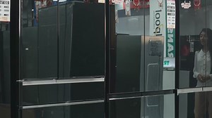 HITACHI - MADE IN JAPAN SERIES! এখন পর্যন্ত সবচেয়ে আধুনিক প্রযুক্তির ফ্রিজ হলো HITACHI-MADE IN JAPAN SERIES. এর Ultra advanced feature will take you to the next level. তাই দেরি না করে এক্ষুনি চলে আসুন TRANSCOM DIGITAL শোরুম-এ অথবা অনলাইন কিনতে ভিজিট করুন এই লিংকে: https://transcomdigital.com/refrigerators/no-frost/hitachi-made-in-japan | Transcom Digital