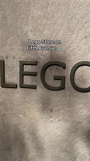 Explore the LEGO Store on Fifth Avenue: A Mini Museum