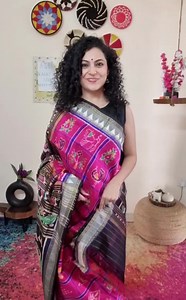 Sambalpuri ikkat sarees in pure khandua silk with Navakothi, Divyajyoti, Ganga jamuna patterns weaved on them. You will also find 3D diamond pasapali borders on the saree. These export quality sarees are lightweight, soft and do not come with a blouse piece. Message Kalaj Looms on WhatsApp. https://wa.me/message/WPX5ASFELQKPE1 Whatsapp@ 9999949089 Length of saree - 5.5mts Dispatch time: 1 day No exchange and no return #handloom #ikkat #doubleikkat #handwoven #weavesofindia #weavesofinstagram #ik