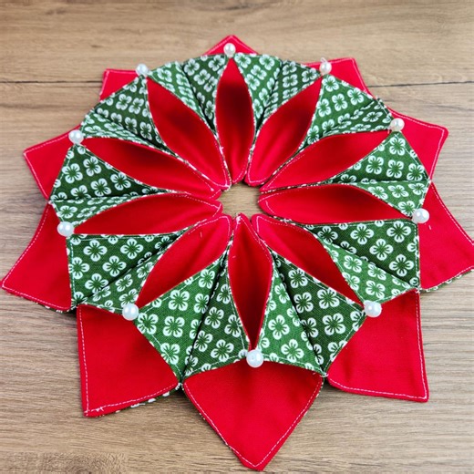 Poinsettia Christmas Candle Mat Sewing Pattern – Folded Fabric Table Topper PDF Tutorial - Etsy UK