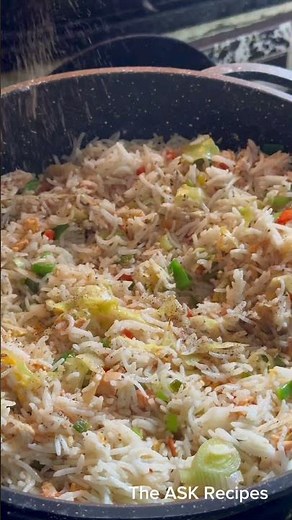 Restaurant-Style Chicken Fried Rice | Easy Chinese Chicken Fried Rice Recipe