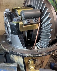 4.9K views · 63 reactions | Another Diff Locker Built and tested ready to go back in. We do (TJM PRO LOCKER) (ARB AIR LOCKER) (HARROP E LOCKER) (AUTO LOCKERS) we can also change diff ratios to suit your set up. #blueflameautomotive #prolocker #arbairlocker #harropperformance @_mr_105 | Blue Flame Automotive | Facebook