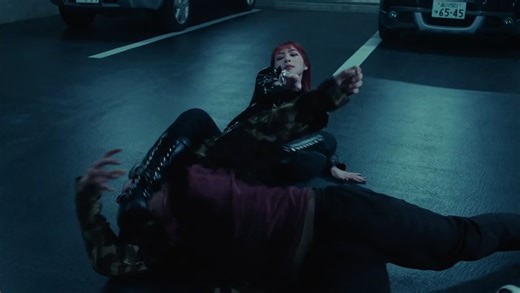 Female Assassin headscissor