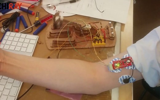 【思知瑞科技】大脑实验室Myoware EMG 传感器   Arduino 肌肉电传感器肌电手势识别智能可穿戴模块毕设电子开发套件