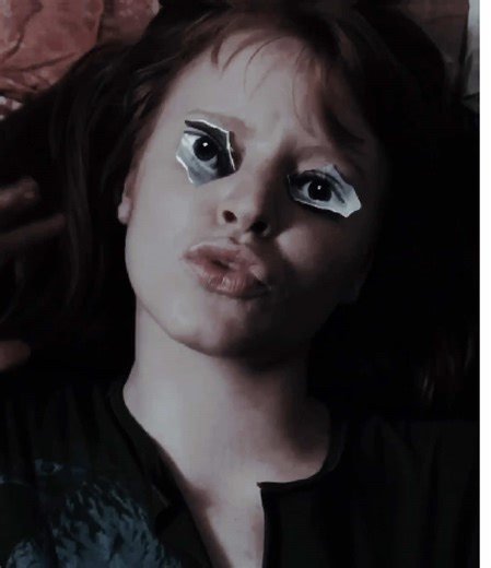 Six Feet Under: Claire Fisher Tribute