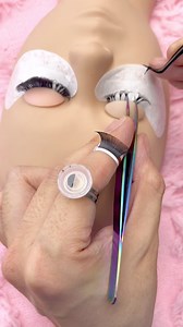 Wrap around the finger tech and also using spin glue ring 💕💕 New products coming soon 🌈🌈 Check bio for lashes 20% off 🥳 . . . . . . . . #lashtrays #lashsupplies #lashproducts #lashsuppliescanada #lashsuppliesaustralia #colorlashes #lashartist #lashtech #lashlover #lashlovers❤️ #ccurllashes #dcurllashes #eyelashextensions #fullset #volumelashes #russianvolume #volumerusso #volumeextensions #lashesfordays #lashesonfleek #tdancelashes | Tdance Lashes