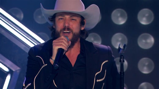 We're howling for Chris Janson's performance of "Hound Dog" at #DollysPetGala! | CBS