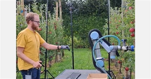 Appelplukrobot die bewegingen van onderzoekers nabootst