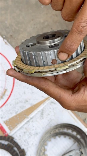 How to solve clutch plate problem for you #automobile #brakesystem #brakesystem #brakedrum ￼