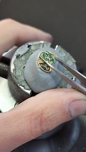 BEHIND THE BEZELS Did you know that a bezel setting is harder to execute at the bench than a prong setting? The precise nature of a bezel setting ensures subpar craftsmanship will be apparent at first glance. Because our jewelers are masters of their craft, our bezels always feature sharp angles and crisp curves. Here’s a behind-the-scenes look at what goes into crafting a bezel set diamond necklace. This week’s drop will be here before you know it and Friday’s focus is on one design in particul