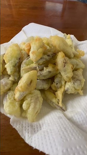 実家の畑で採れたミョウガを天ぷらに #天ぷら #みょうが