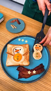 Snowman Breakfast Sandwich! When your breakfast is as fun as it is delicious ☃️🥯 | Chefclub Network Kids