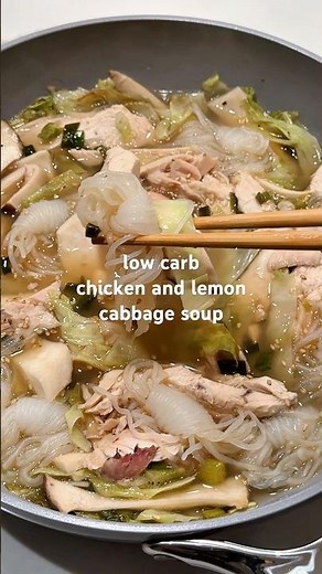 Low carb chicken and lemon cabbage soup