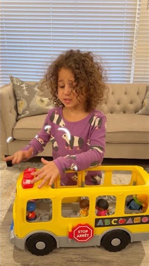 Sierra always help little sister and find solutions how to learn something new