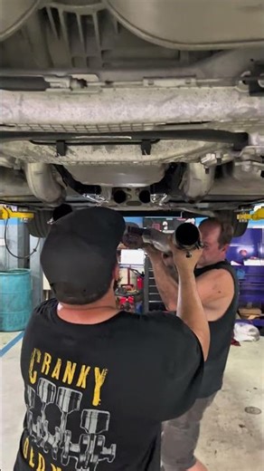 Corvette Starter Removal 🏎️ #service #dealership #chevy #technician #corvette