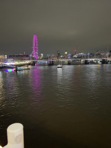 LONDON 🇬🇧🇬🇧🤴