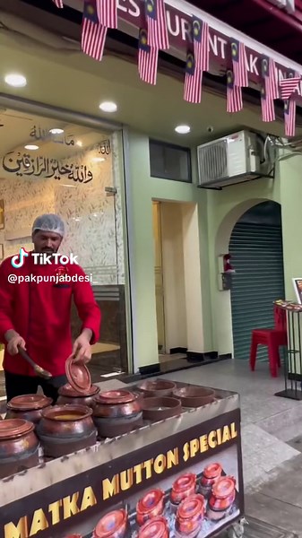 Pak Punjab Desi Kitchen: Experience the Delightful Pakistani Cuisine