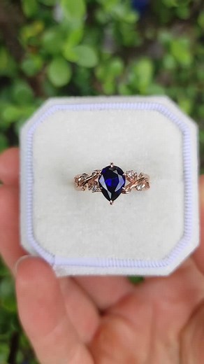 Inspired by petals, leaves, and everything that grows 🌿💎 Spring is the perfect time to share our nature-inspired designs.✨ . #springday #forrestinspired #fireflyjewel | Firefly Jewellers