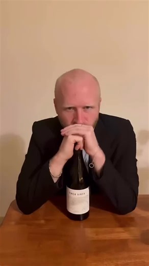 Reposted from @willdrinkswine WSET tips from a WSET survivor 😁 Without a doubt the most difficult exam I’ve ever done, but very much worth it! Level 1 covers the absolute basics - accessible for everyone and a good intro to understanding wine and building a base from which to explore further. Level 2 goes into more detail and gets a little bit more technical - suitable for people that are interested in wine and have a bit of knowledge already. If you’re not a wine professional, this is ideal. L