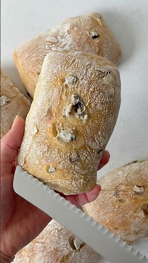 Oliven Ciabatta mit Sauerteig🫒