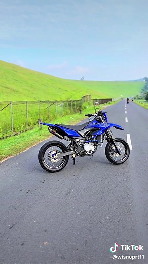 Yamaha WR 155R Supermoto: Ultimate Performance Review