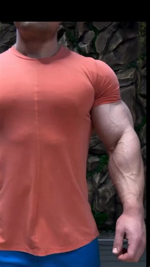 Man is a BEAST 💀 💀🏋️💪 #MUSCULAR #bulk #strengthtraining #bodybuilder #fyp