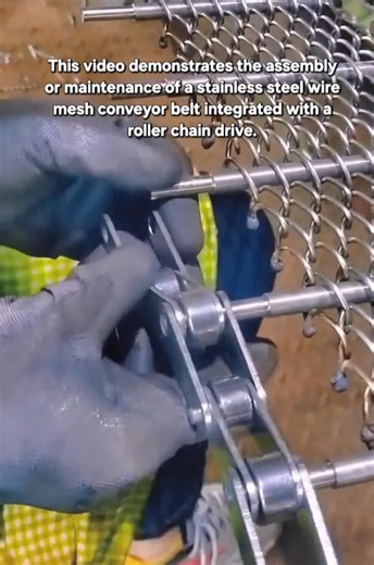 Connecting Roller Chains to Wire Mesh Conveyor Belts