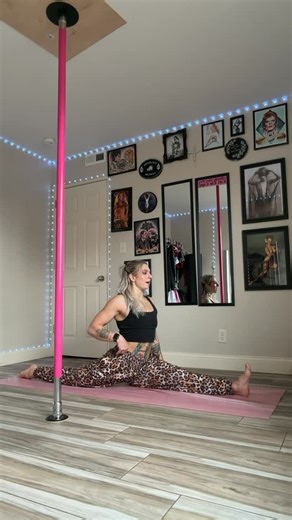 Marci on Instagram: "we’re back (it’s a pun, cause it’s a back stretch class) a super bendy back is vital for a pretty split so let’s get to work baddies 💕 @raskolapparel code: MARCI"