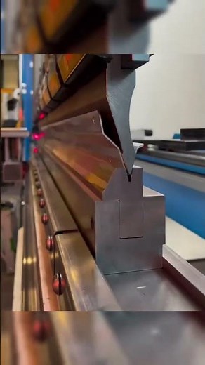 Perfect Hem Bending Technique | Press Brake in Action 🔧#tools #tech #pressbrake #bending #shorts