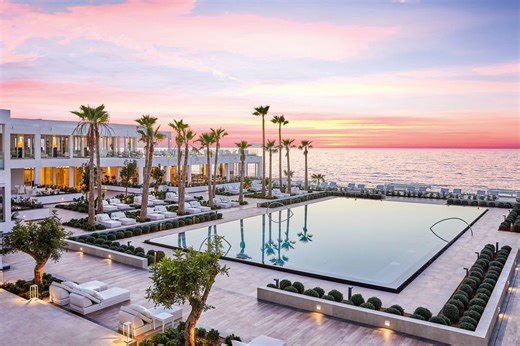 I am a Greek islands expert, these are the top 21 hotels to visit