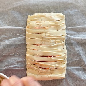 14K views · 253 reactions | Strudel salato prosciutto e formaggio https://blog.giallozafferano.it/cucinoperpassione/ricetta-strudel-salato-prosciutto-e-formaggio/ | Cucino per Passione di Barbara Benetti | Facebook