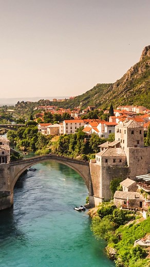 This week on the Travel with Rick Steves radio show and podcast: A tour guide from Greece delves into the importance of food, family, and traditions in his homeland. Then a Francophile takes us vicariously through the vast collections of the world's largest — and arguably greatest — museum. And guidebook researcher Cameron Hewitt shares moments and discoveries from his travels in the Balkans. Find your local station, subscribe to the podcast, or listen online at https://www.ricksteves.com/watch-