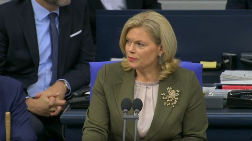 "Würdigen uns hier nicht herab" - Klöckner weist AfD-Chefin Weidel nach ihrer Rede zurecht