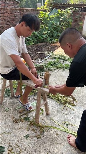 Beginner's Tutorial Basic Course of Making Hemp Rope from Locust Bar