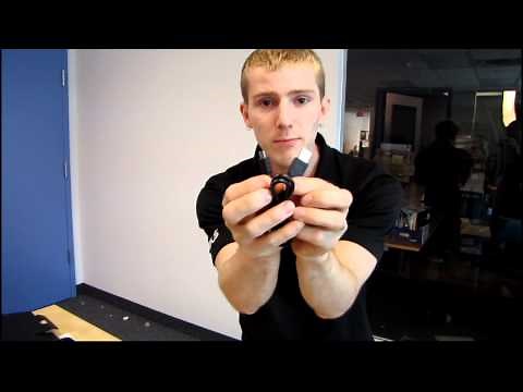 Toshiba Thrive 10.1" Android Honeycomb Tablet Unboxing & First Look Linus Tech Tips