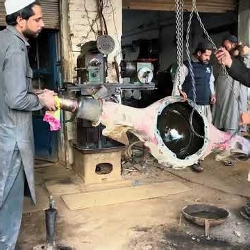 We Rebuilt a Truck's Shattered Differential Housing on the Shoulder of a Highway