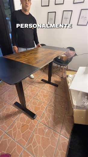 Escritorio ajustable de altura que soporta 80 kilos