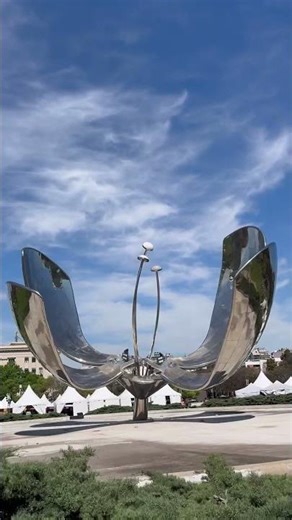 “Floralis Genérica” Giant Metal Flower, Buenos Aires (Argentina 🇦🇷)