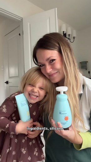 Lauren Reed on Instagram: "Okay tell me how our kids manage to get so many tangles by the end of the day. Like… what are they doing all day?? I finally found something that actually helps. The Goongbe shampoo and conditioner has been such a game changer for us. It’s plant derived and silicone free which I love, and it actually gets all the fine dust out of their hair. The conditioner makes her hair look like glass! If you’re dealing with daily tangles too, highly recommend giving Goongbe a try.