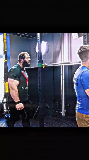 Build different . . . #andreysmaev #andreysmaevedit #4u #genieten #foryoupage #bodypositivity #bodygoals #edits #gymmotivation #gymaddict #arm #armwrestling #bigshow #bigapplemusicawardsbestsocialmediastar2017_hananeelkhader | Andrey Smaev Edits