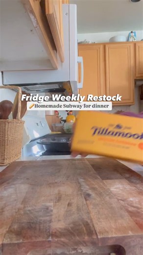 Nimrah-𝗛𝗼𝗺𝗲𝗺𝗮𝗸𝗲𝗿 𝗺𝗼𝗺♥︎ on Instagram: "🥖 Homemade Subway-Style Buns 🛒 Ingredients (Makes 6 buns) 1 cup warm water 1/2 cup warm milk 2¼ tsp yeast (1 packet) 1 tbsp sugar 1 tsp salt 4–5 tbsp olive oil 2 1/2 cups bread flour 1 cup all-purpose flour 🤖 Instructions (Bread Machine Method) Add ingredients to the bread machine pan in this order: Liquids (water, milk, Olive oil, Sugar, Salt, Flours, Yeast Select the Dough / Leavened Dough cycle and start the machine. After 5–10 minutes, che