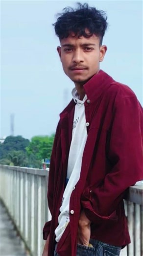 Use the edit icon to pin, add or delete clips.