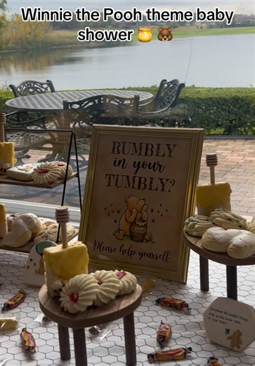 My best friend’s winnie the pooh theme for her baby shower was the cutest! Cannot wait to meet baby boy so soon🤍☺️ #babyshower #babyshowertheme #winniethepoohbabyshower #winniethepoohtheme #baby #babyboy